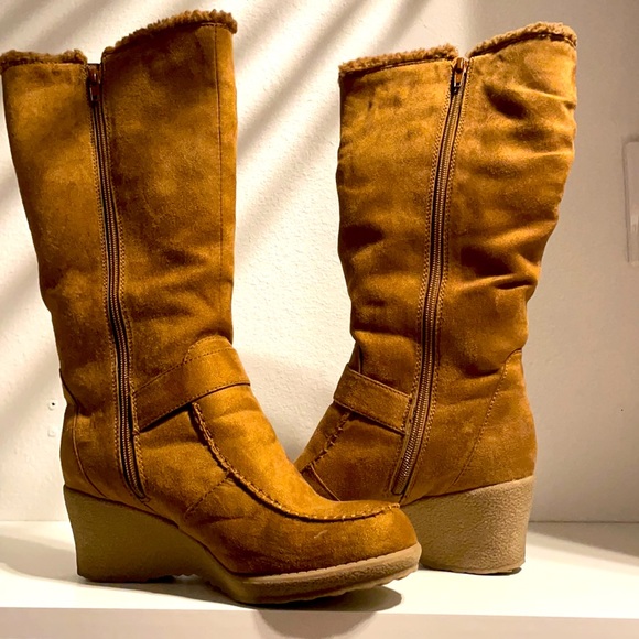 Mid-calf camel boot - Picture 3 of 3